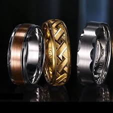 Men's wedding rings
